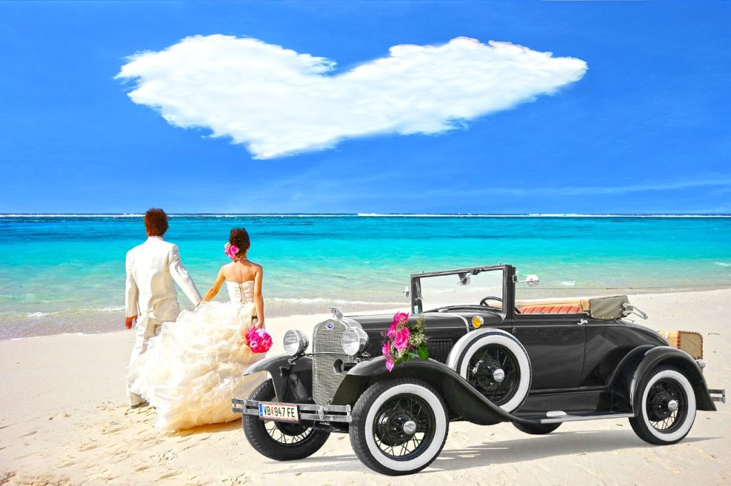 antique car, bride and groom, wedding couple, clouds of heart, honeymoon, bridal car, wedding car, before, travel, love, newlyweds, romantic, composing, sea, shine, happiness, photomontage, honeymoon, honeymoon, honeymoon, nature, honeymoon, honeymoon